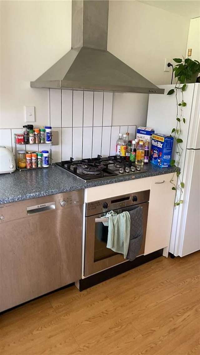 3/23 Nairn Street Mount Cook_1