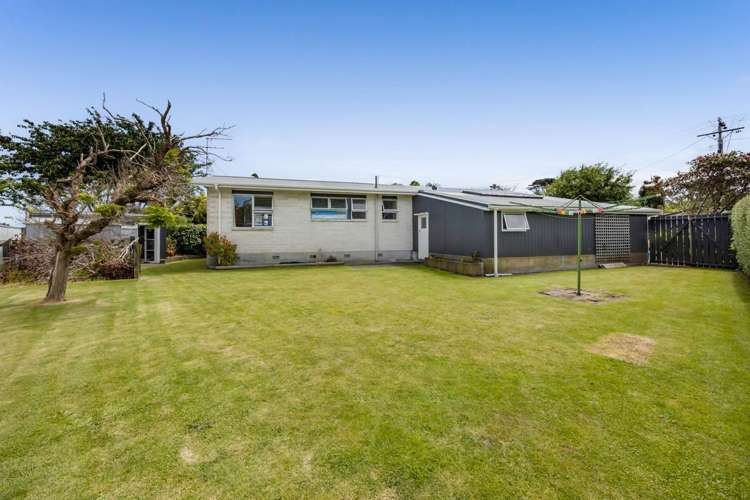 5 Climie Crescent Hawera_18