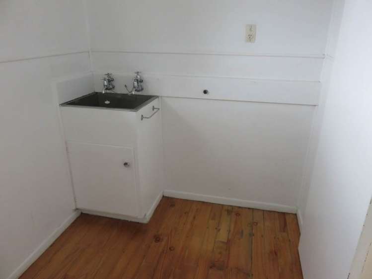 77 Stott Avenue Birkdale_9