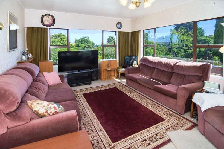 29 Puriri Crescent Lansdowne_8