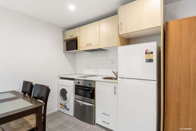 3m/23 Emily Place Auckland Central_3