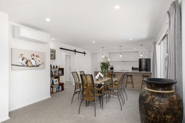 5 Hanlow Place Pyes Pa_16