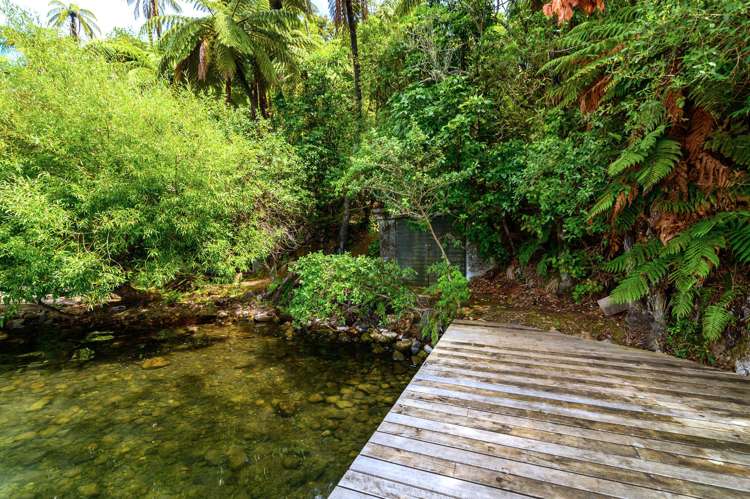 35 Spencer Road Lake Tarawera_27