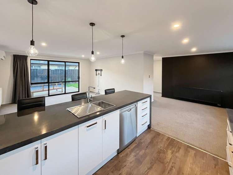 9 Ragley Way Rolleston_5