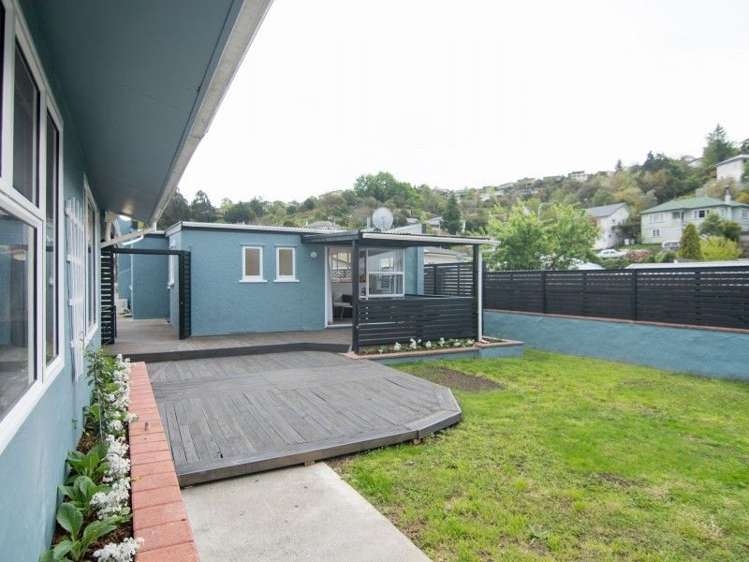 57 Montreal Road Toi Toi_21