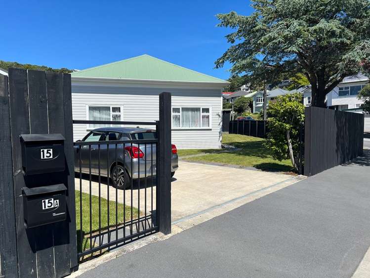 15 Moselle Street Island Bay_1