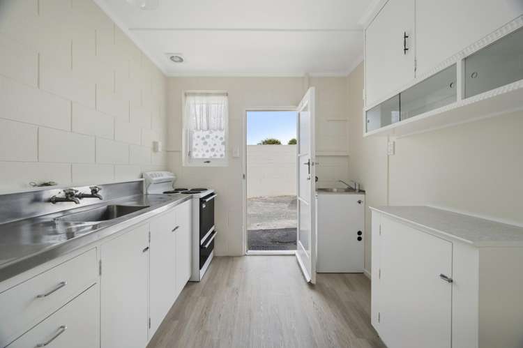 57C, D & E James Street Glenholme_26