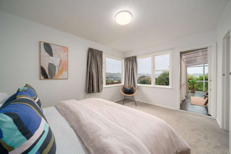 128 Helston Road Paparangi_13
