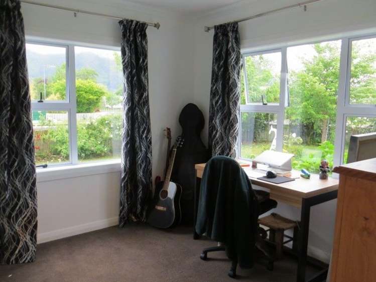 14 Aroha View Avenue Te Aroha_21