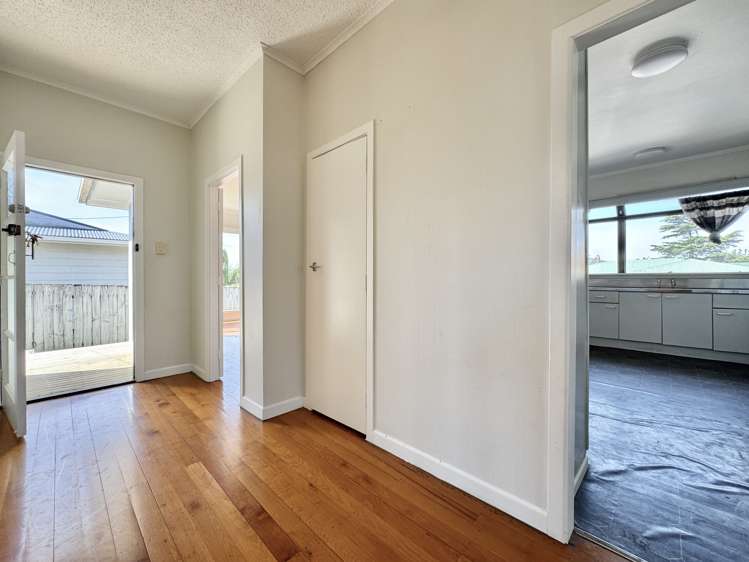 7 Marlene Avenue Te Atatu South_15