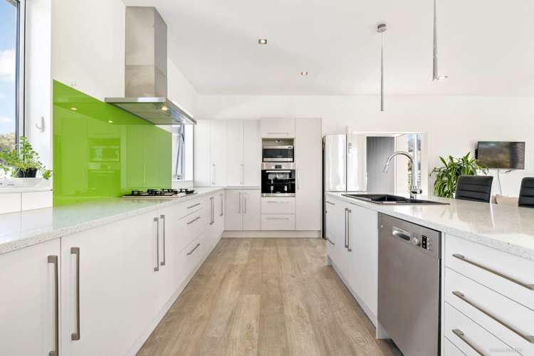 1 Ngaire Close Wainui_7