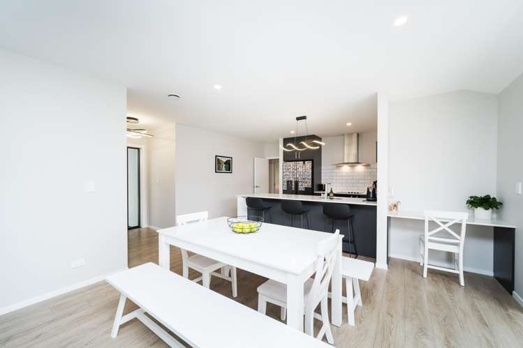 97 Freedom Drive Kelvin Grove_13