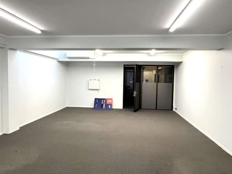 2/17-19 Seaview Road Paraparaumu Beach_4