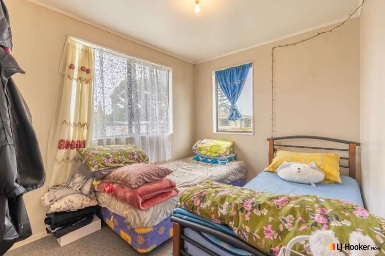 2/10 Ebenezer Way Clendon Park_8