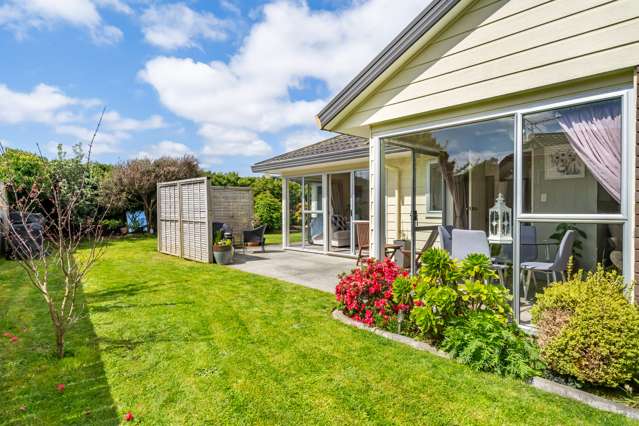 20 Memphis Grove Totara Park_1