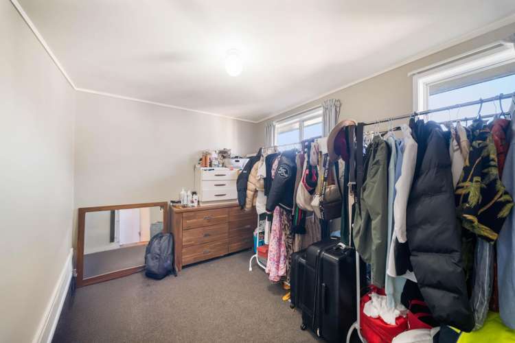 42 Cobham Crescent Kelston_24