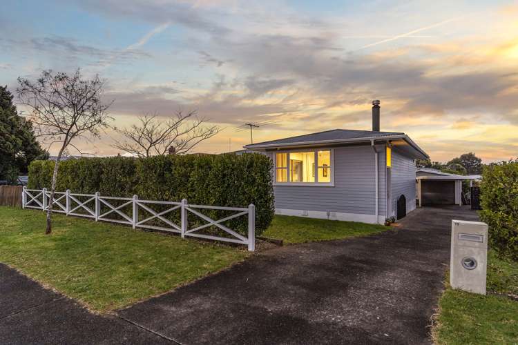 11 Montmere Avenue Te Atatu Peninsula_23