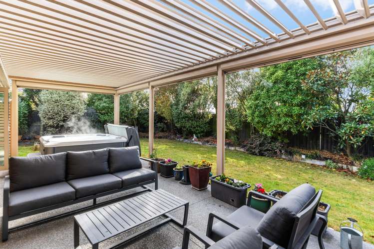 17 Glen Arrife Place Wigram_1