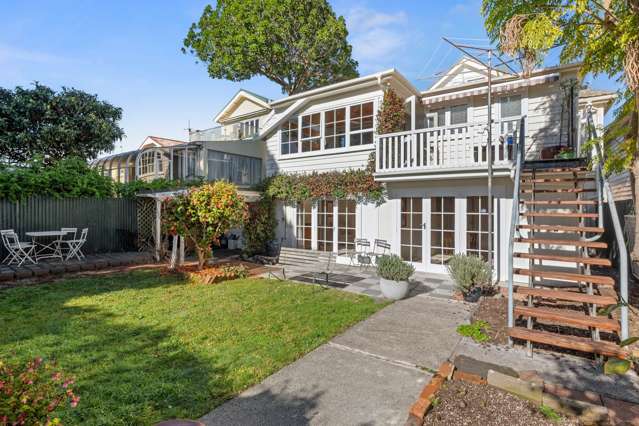 29 Queens Parade Devonport_2