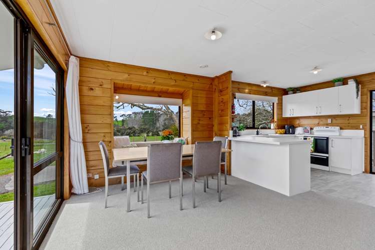 56 Aubrey Road Silverdale_11