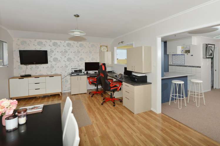 41 Raumati Crescent Onerahi_14