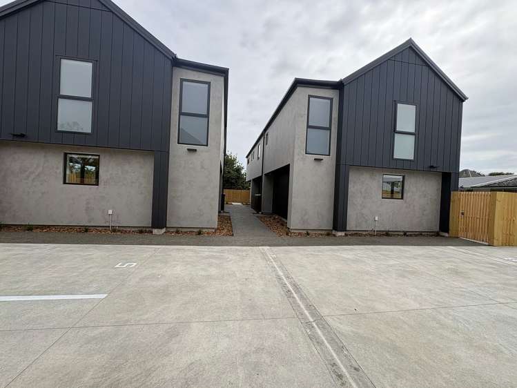 7/527 Hereford Street Linwood_11