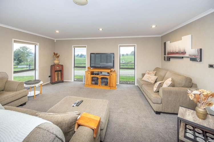 208 Seafund Road Wharepuhunga_10