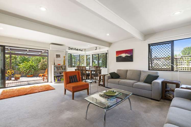 49 Blackmore Drive Owhata_5