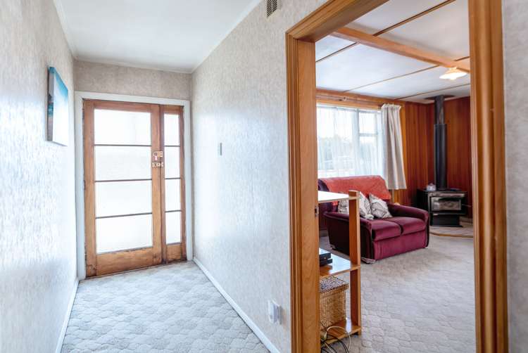 381 High Street South Carterton_7