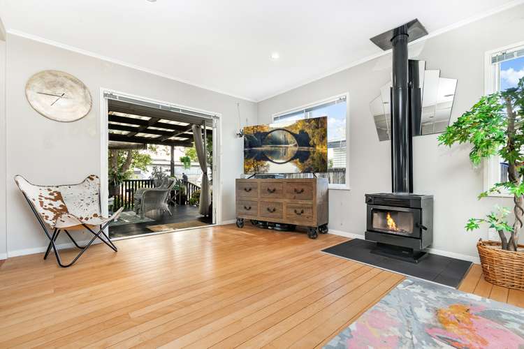 55 Kauri Road Stanmore Bay_12