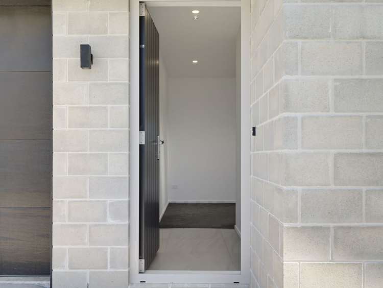 35 Tara Crescent_2
