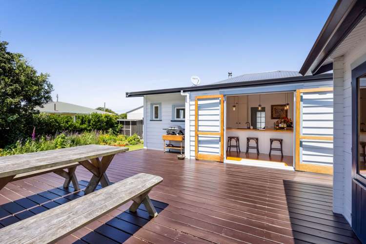 53 Fox Street Opunake_24