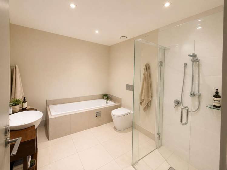 2/4 Buller Street New Plymouth_13