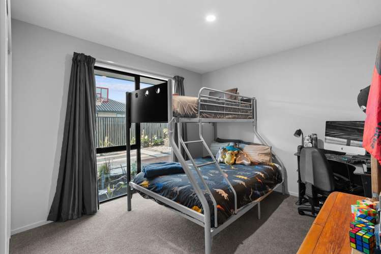 44 Candlesticks Crescent Lincoln_12