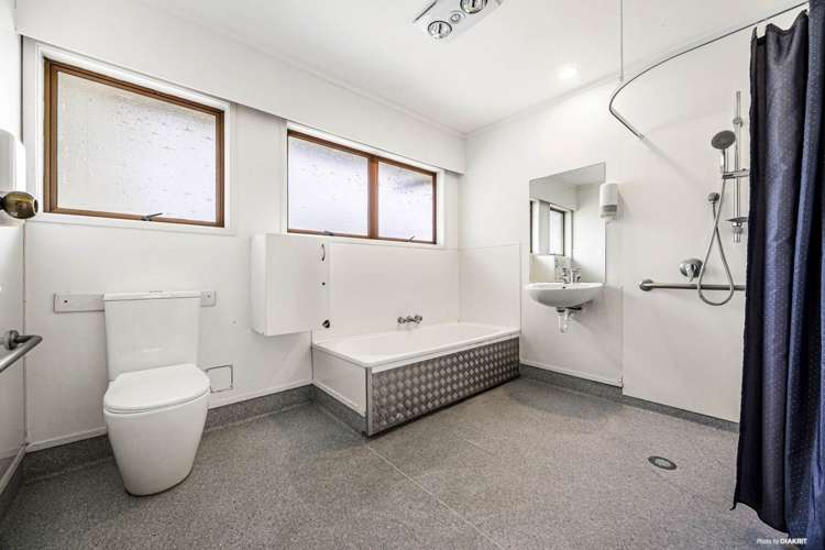 6 Forsythe Place Massey_12