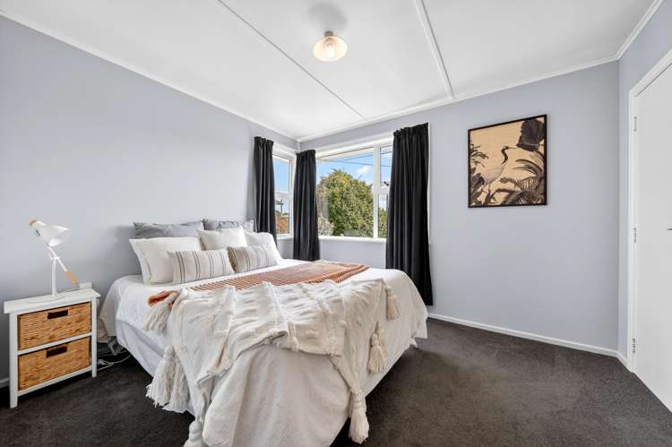 26 Wavell Crescent Lansdowne_12