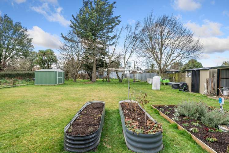 6 High Street Waddington_8