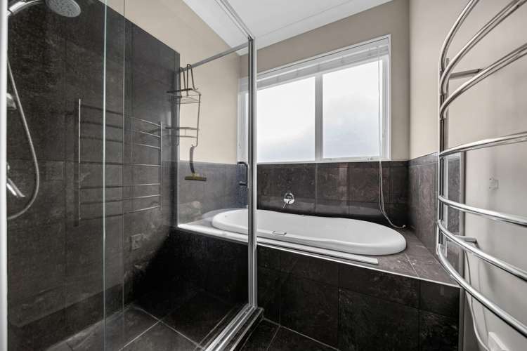 28 Franshell Crescent East Tamaki_10