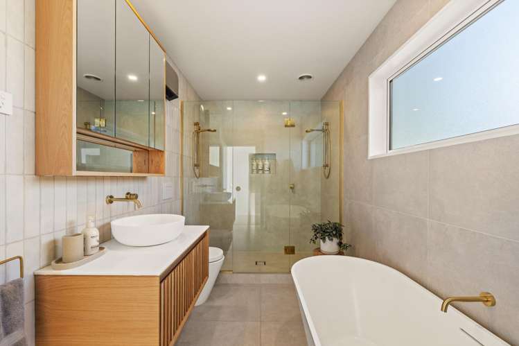 461 Johns Road Harewood_18