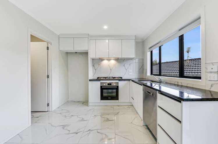 2/6 Soo Yong Place Glenview_6