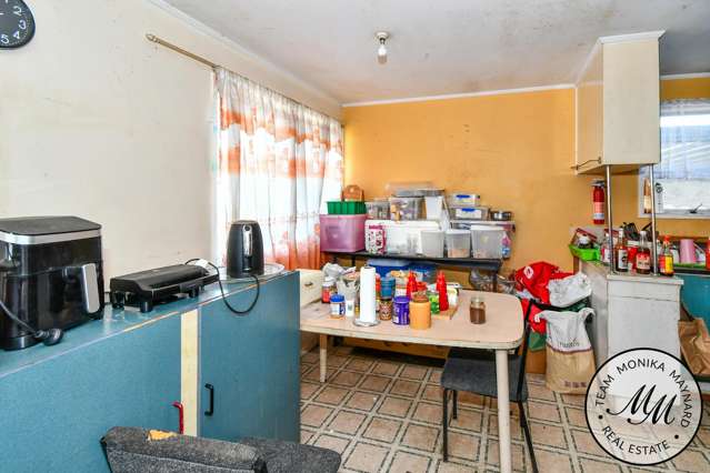 11 Darnell Crescent Clover Park_4