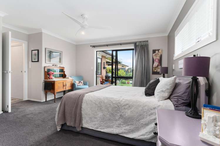 8 Austin Reid Avenue Carterton_6