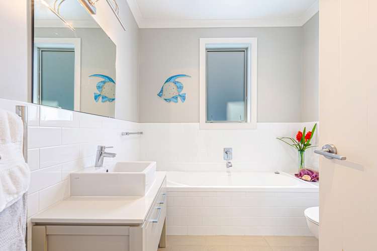 18 Panorama Heights Orewa_16