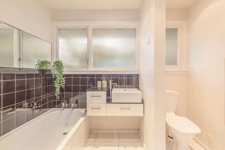 34 Royalist Avenue North New Brighton_10