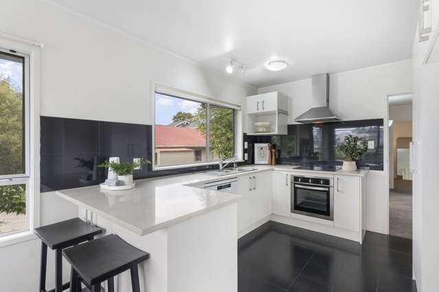 2/218 East Coast Road Forrest Hill_2