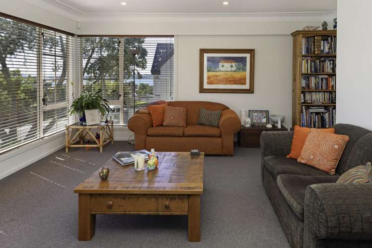 17 Beach Road Mellons Bay_7