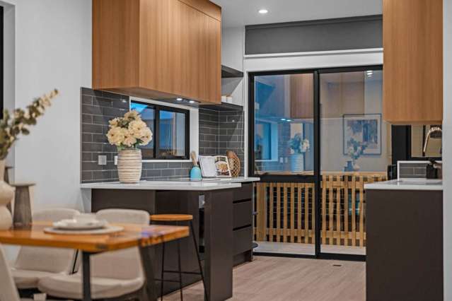 63 Highland Park Drive Botany Downs_1