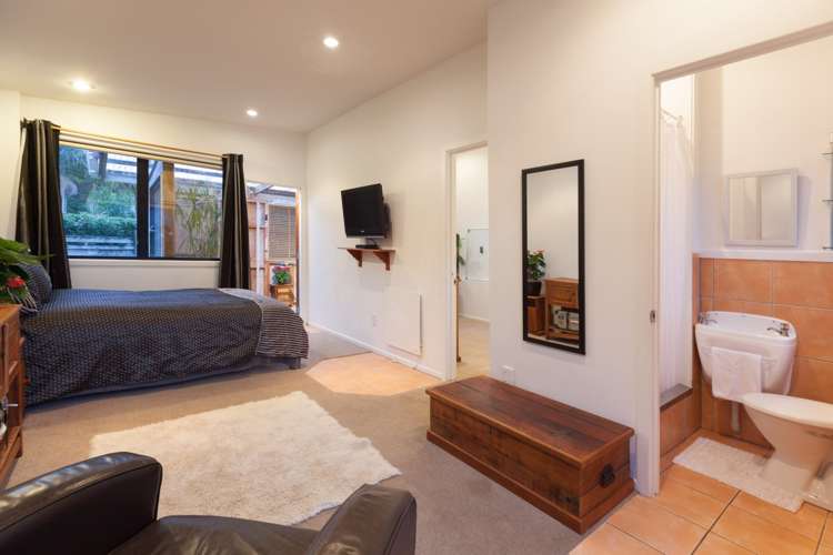 24a Cambridge Road Riverhead_15