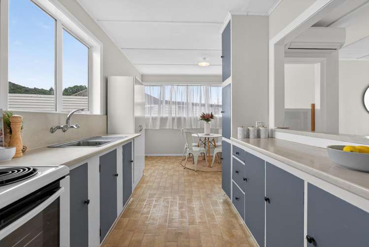 16 Hodgins Grove Naenae_1