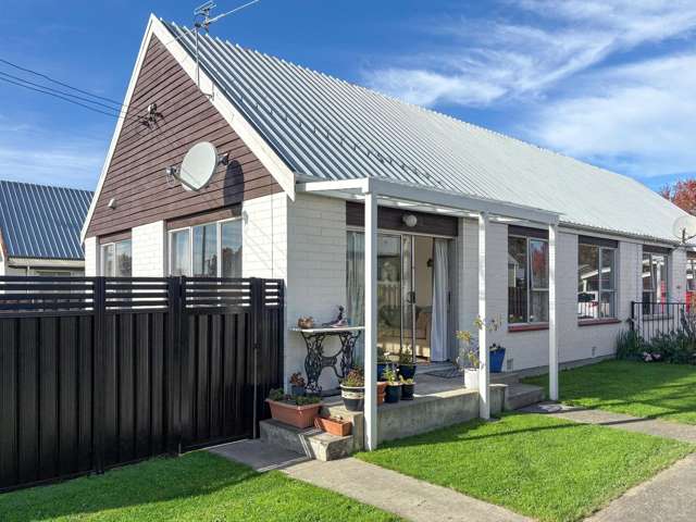 Warm Nicely Presented Townhouse